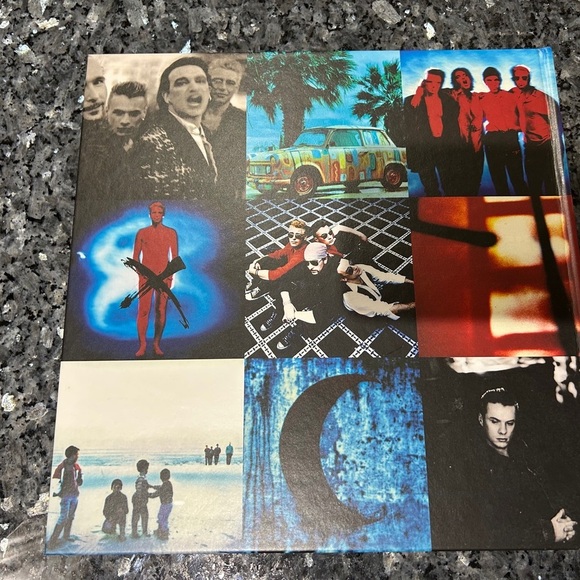 🎶Rare Vintage U2 20th Anniversary Achtung Baby DVD, Artwork and Book Collection - Picture 10 of 15